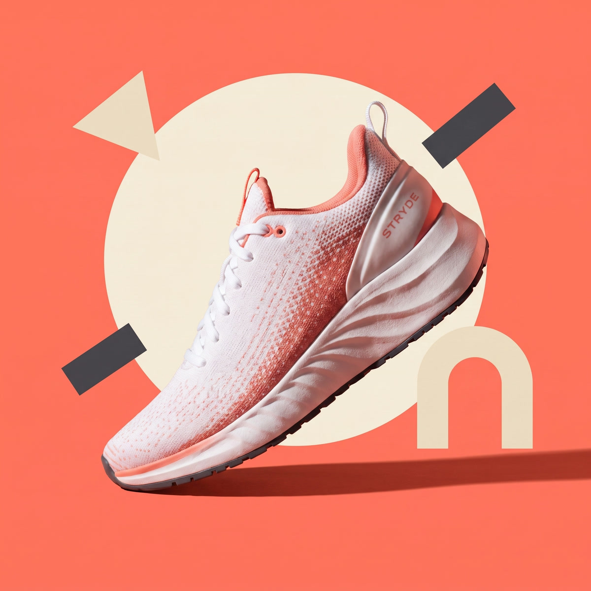 Stryde — chaussure et formes graphiques